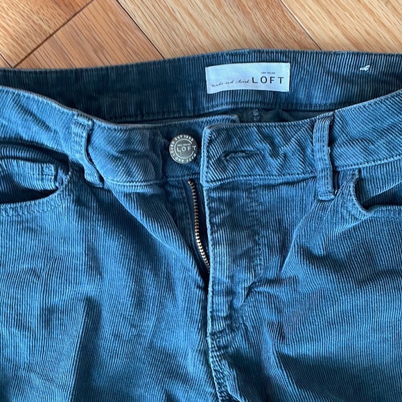 Ann Taylor loft blue corduroy curvy skinny pants size 26/2 - Picture 2 of 5